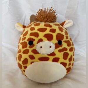 Gary the Giraffe Squishmallow 8"